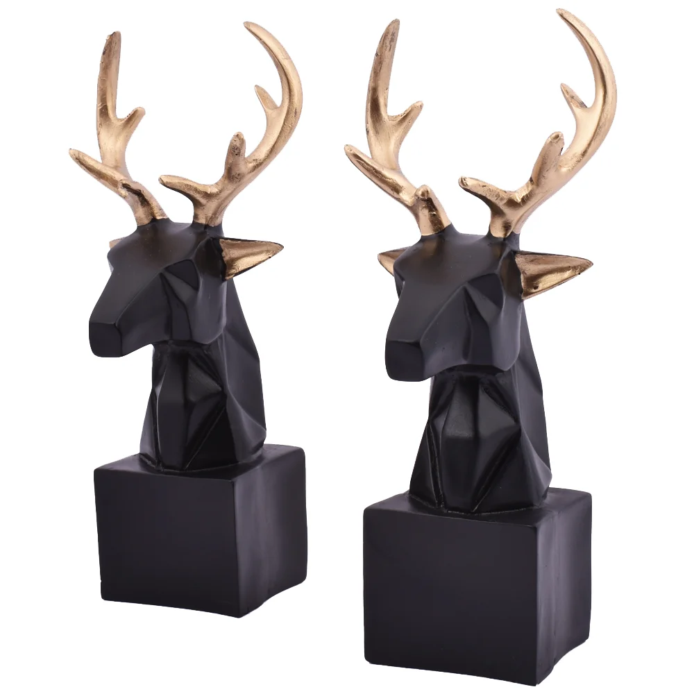 Crafted Out Of Polyester Resin, This Pair Of Decorative Deer Sets Is An Amazing Gift Item