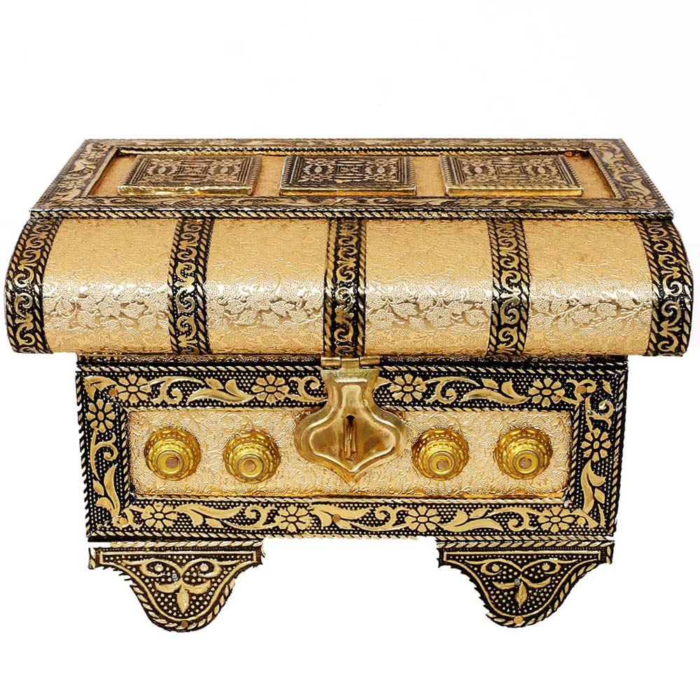 Beautifully engraved hard top resin jewellery box