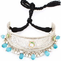 Traditional choker necklace with blue color beads