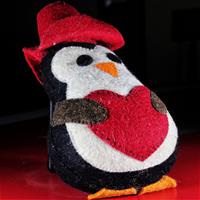 Felt stuffed penguine showpiece