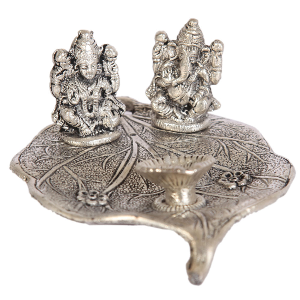 Oxidized Handicraft Peepal Leaf Laxmi Ganesh Thali Online