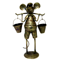 Brass coloured metal mouse showpiece