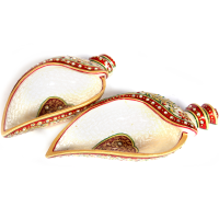 Traditional Marble Meenakari Crafted Serving Conch Online 