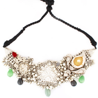 Alluring traditional choker necklace with a tassel