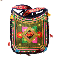 Broad handle bag with multicolour leaf-cut